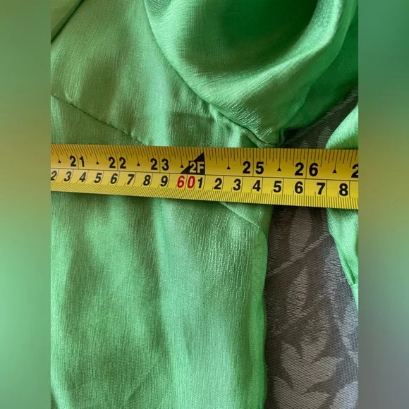 Elegant Shimmering Green Women's Blouse - Picture 9 of 10